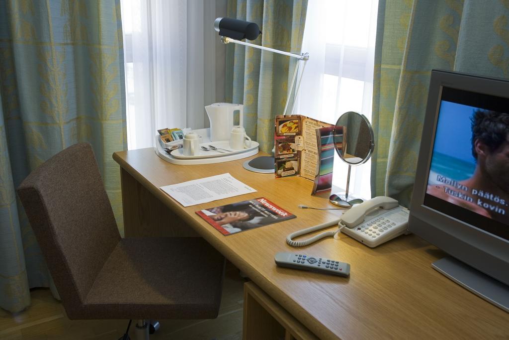Holiday Inn Turku Szoba fotó
